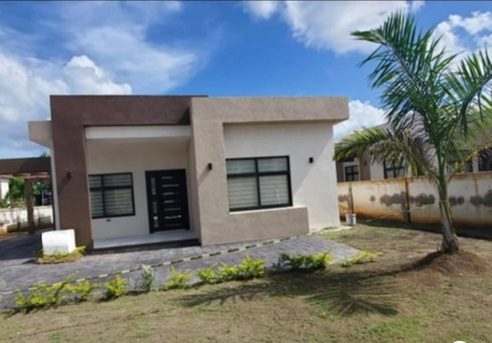 Villa La Rosa With Spectacular View Of Ocho Rios Exteriör bild