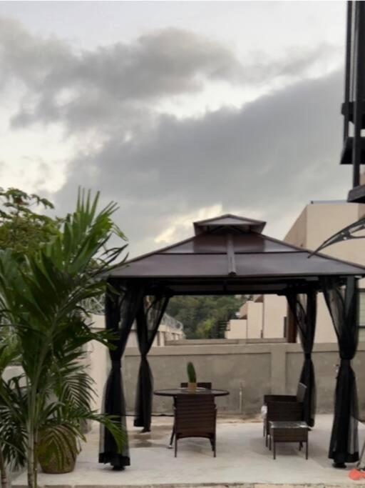 Villa La Rosa With Spectacular View Of Ocho Rios Exteriör bild